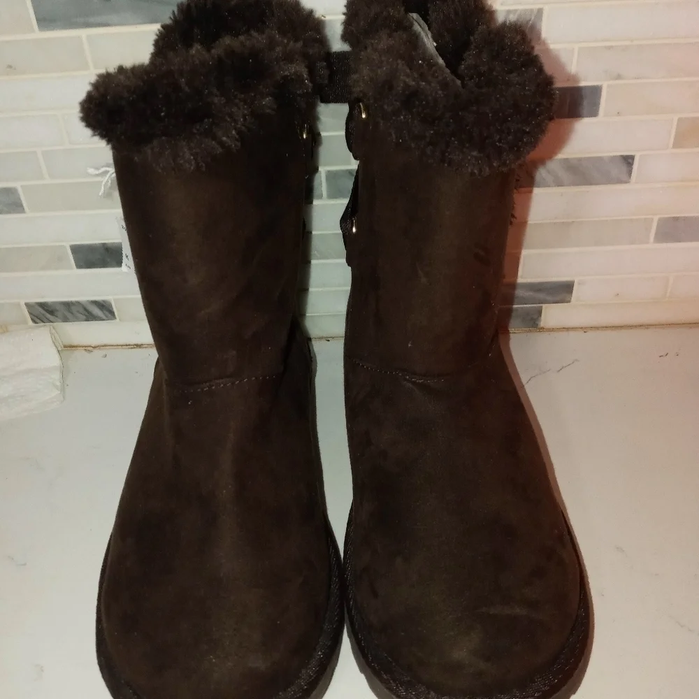 Airwalk Girls Faux Fur Faux Suede Brown Snow Boots Size 2 Brand New